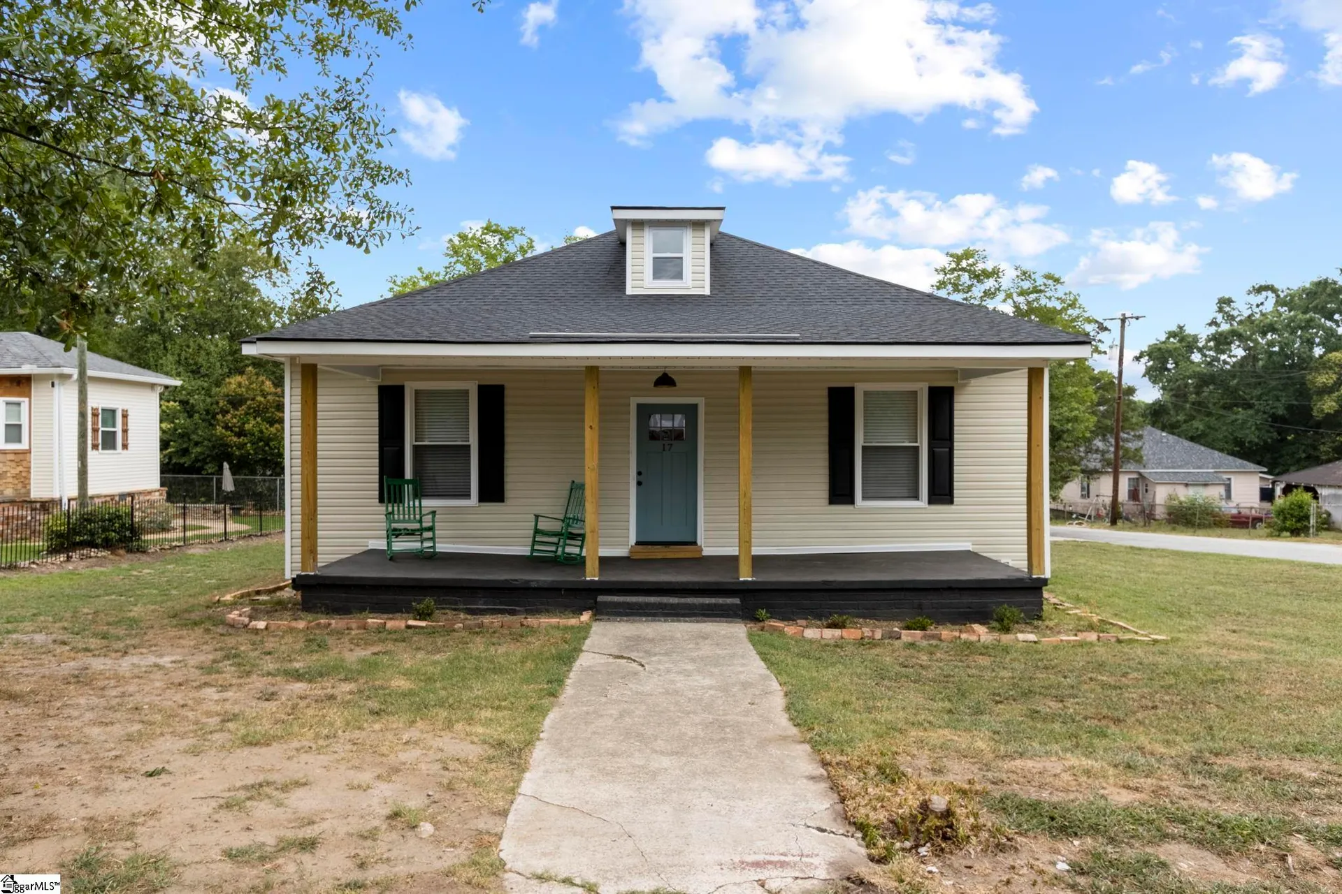 17 4th Avenue