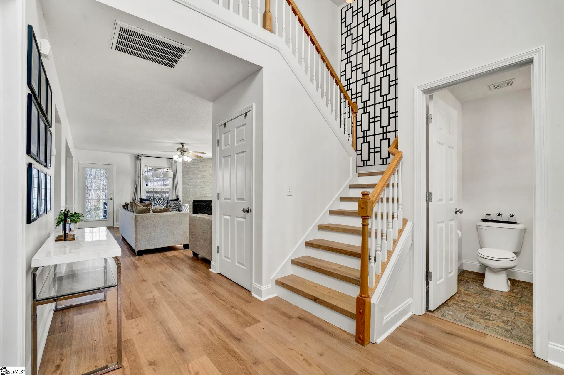 Property image 4 at 102 Riglaw Lane, Greenville, SC 29605