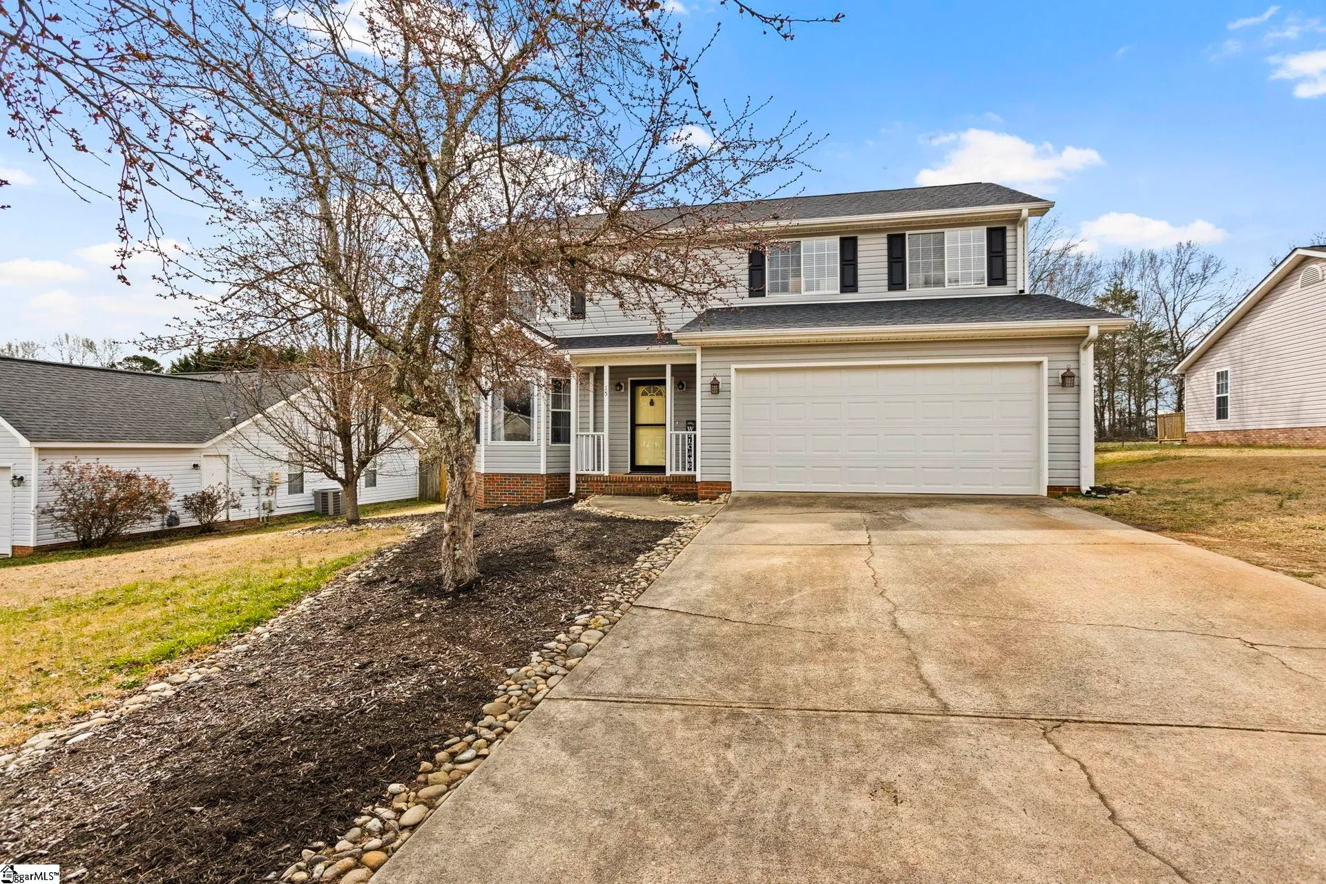 Property image 2 at 15 Michell Drive, Taylors, SC 29687