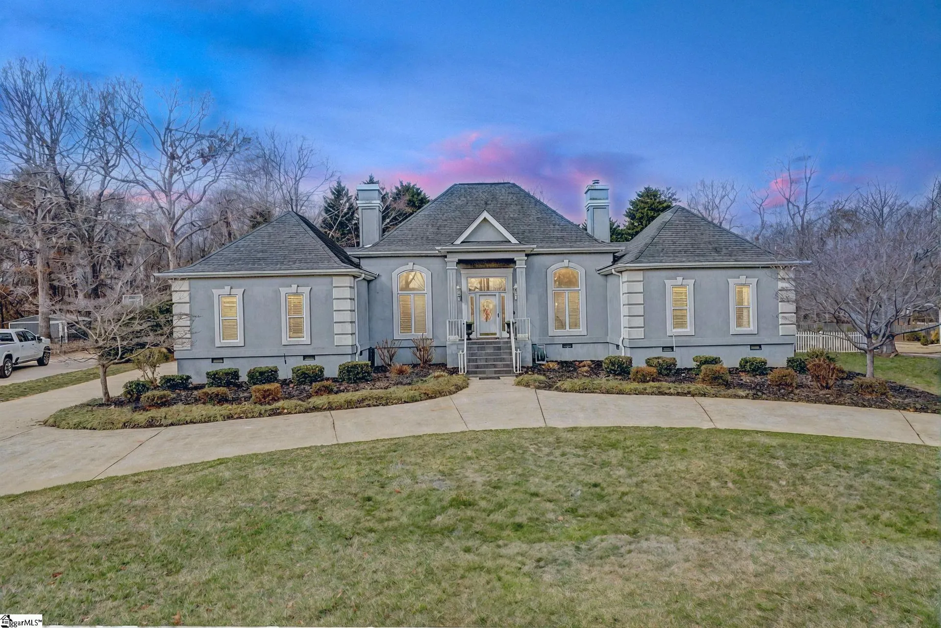 127 Linkside Drive