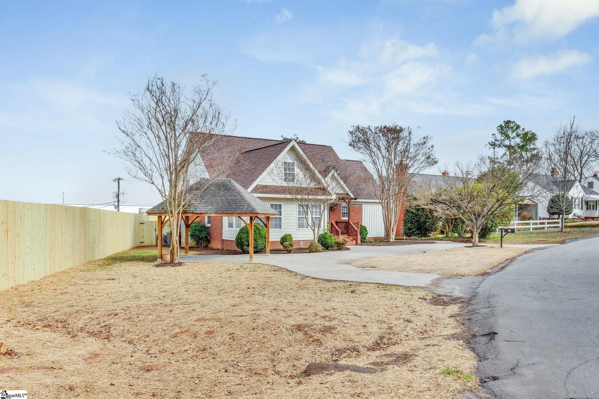 Property image 2 at 21 Fore Avenue, Greenville, SC 29607-3217