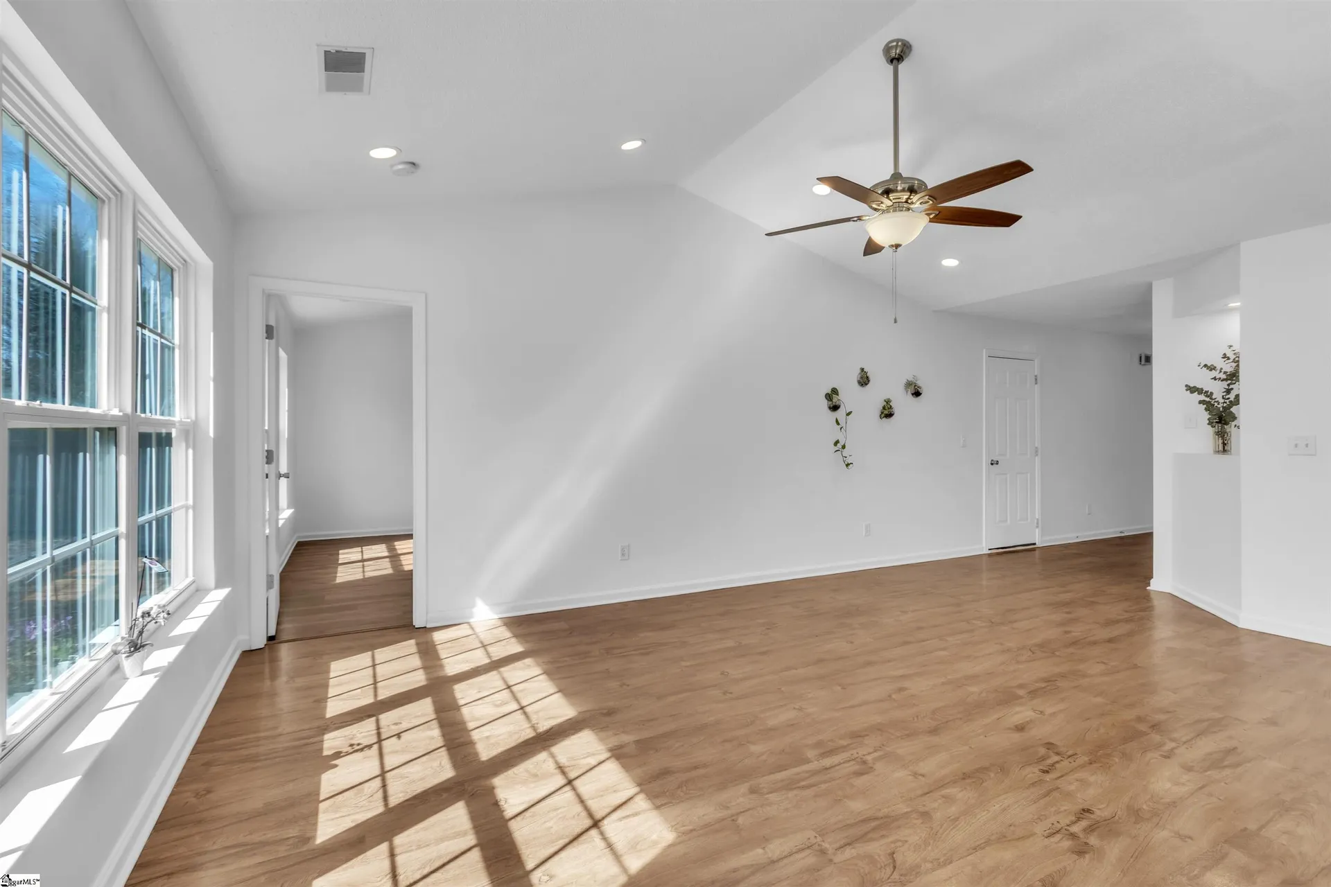 Property image 3 at 669 Timber Walk Drive, Simpsonville, SC 29681