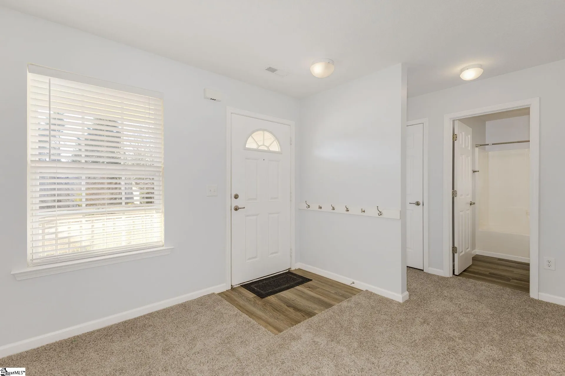 Property image 2 at 24 Waukegan Way, Taylors, SC 29687