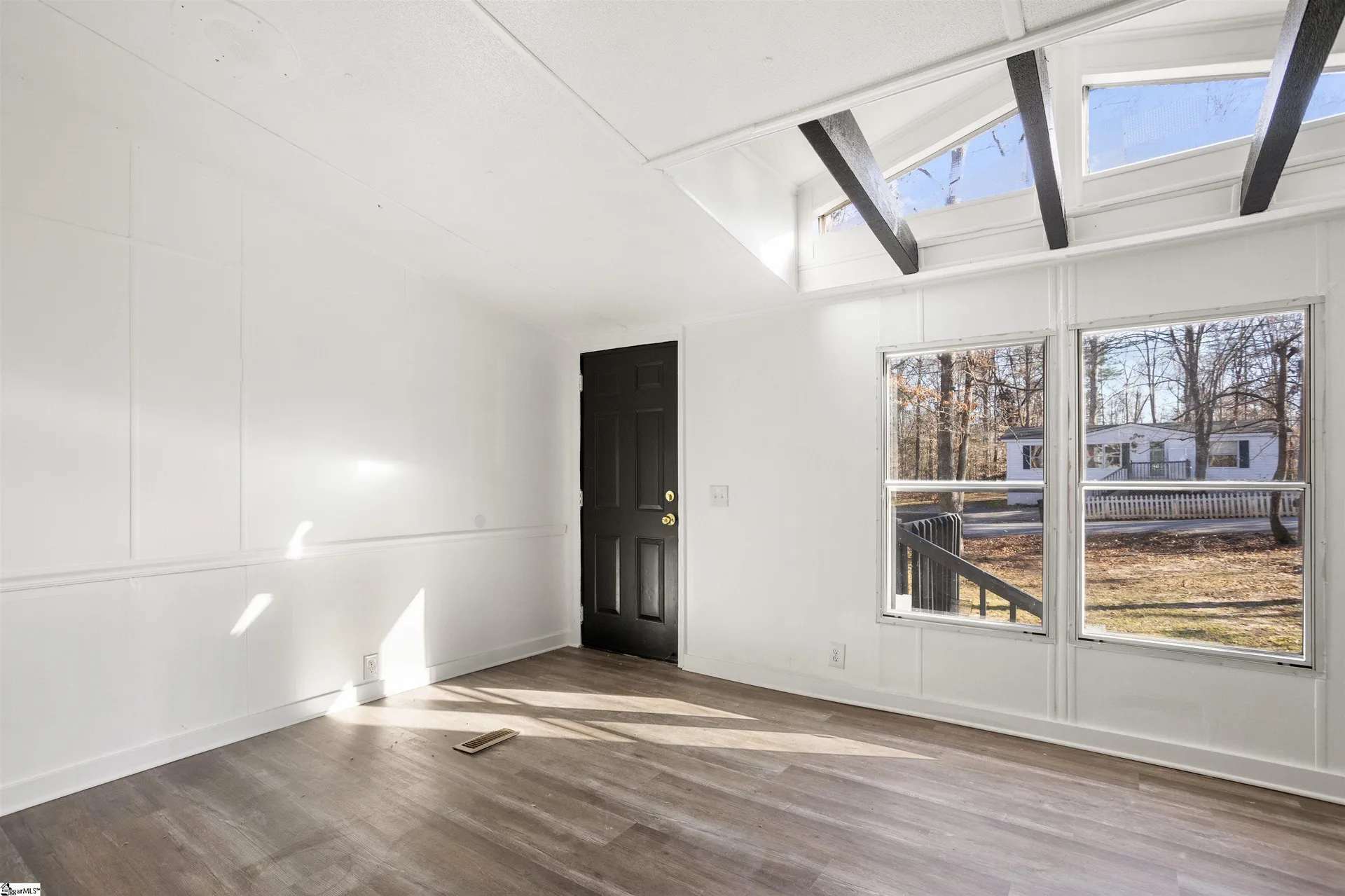 Property image 3 at 605 Englewood Drive, Greenville, SC 29605
