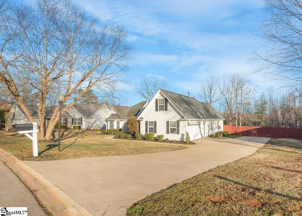Property image 4 at 106 Brandi Starr Court, Greer, SC 29651