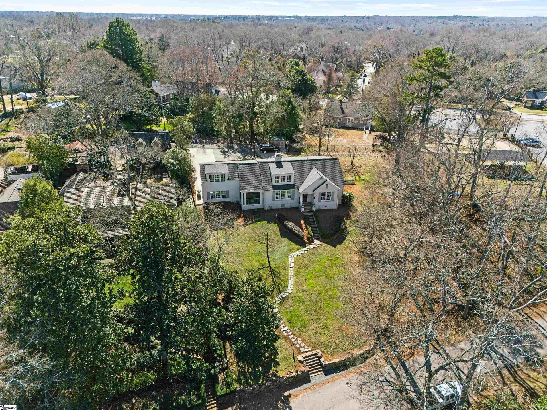 Property image 3 at 32 Country Club Drive, Greenville, SC 29605
