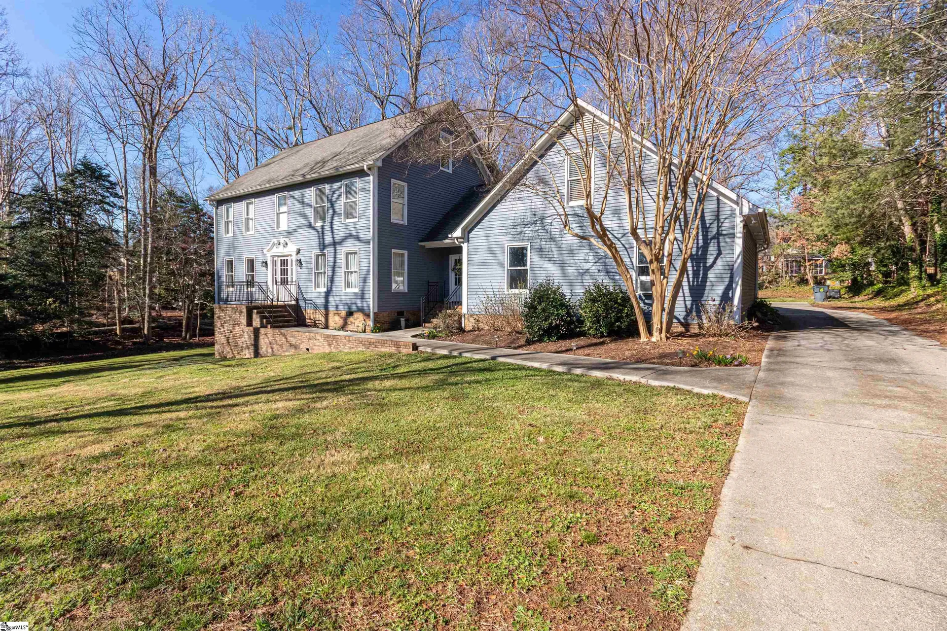 Property image 2 at 305 Shadowood Drive, Simpsonville, SC 29681