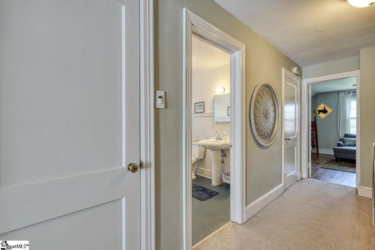 Property image 2 at 250 W Park Drive, Spartanburg, SC 29306