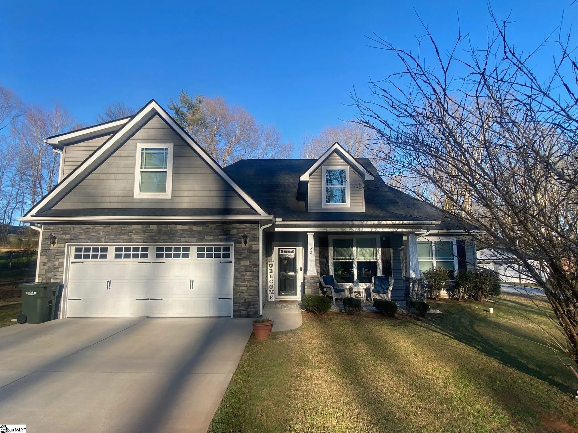 221 Meadow Lane