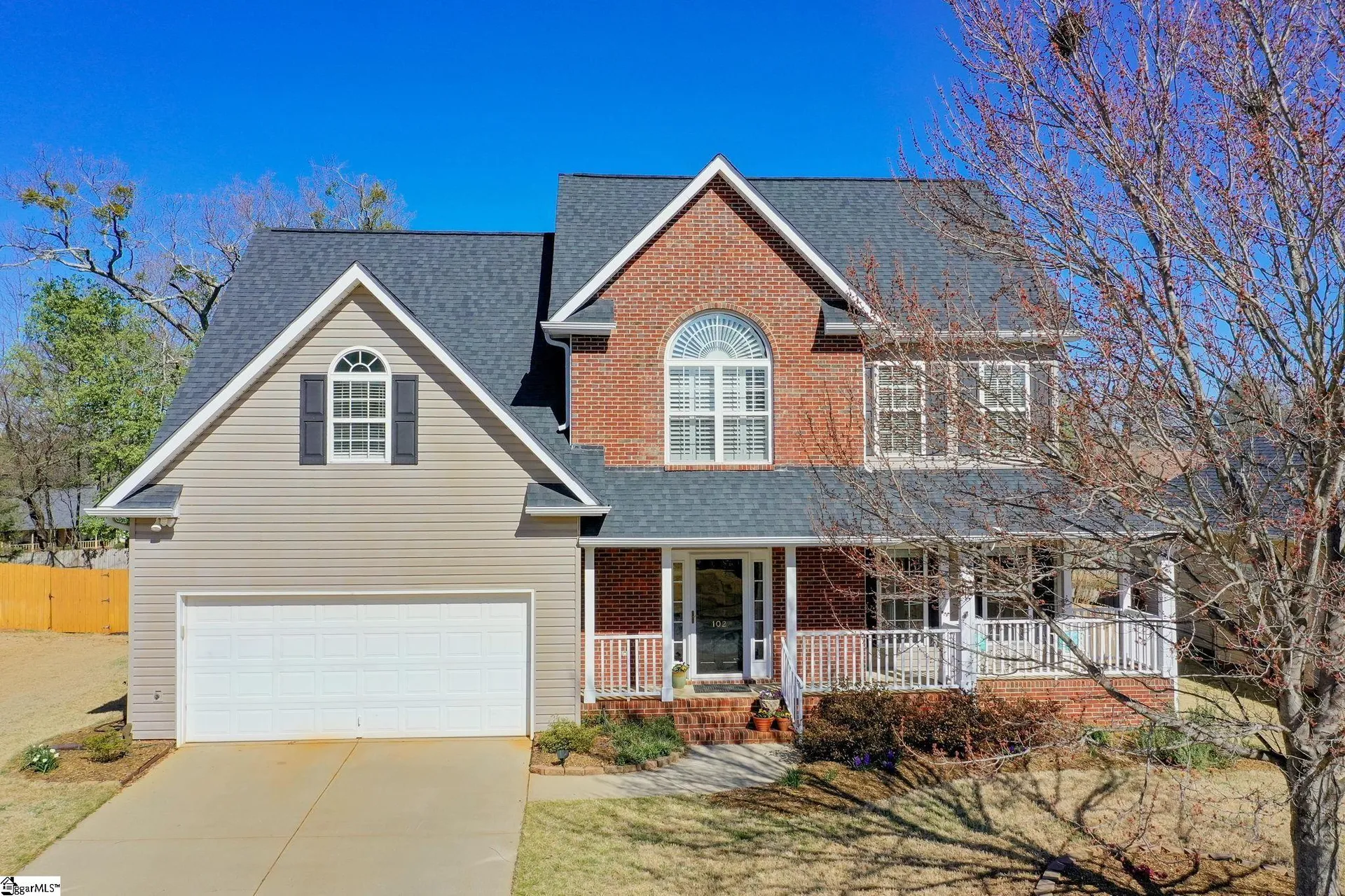 102 W Spindletree Way