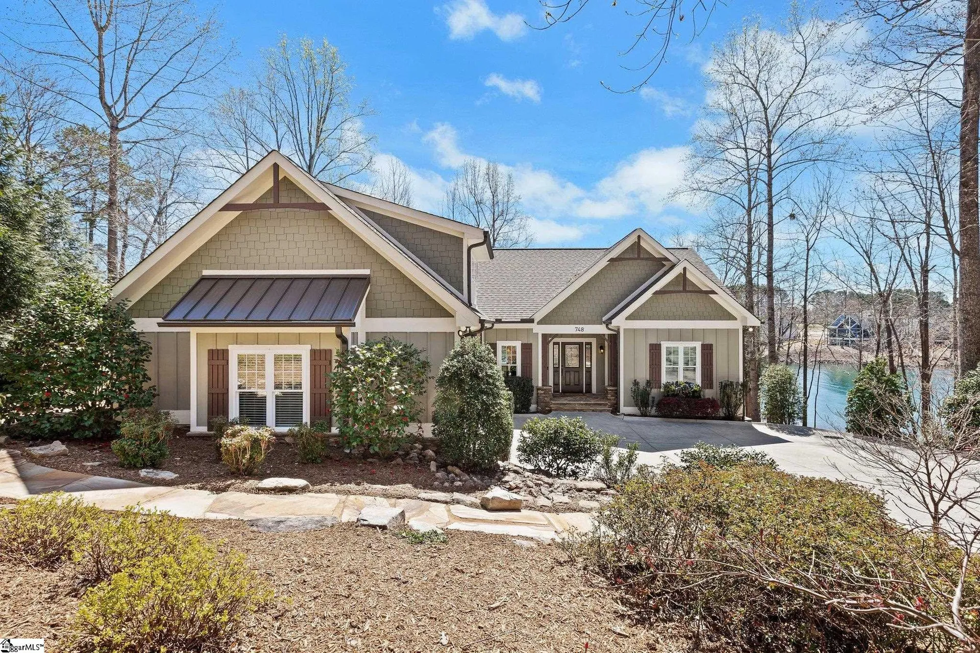 748 Woods Edge Drive