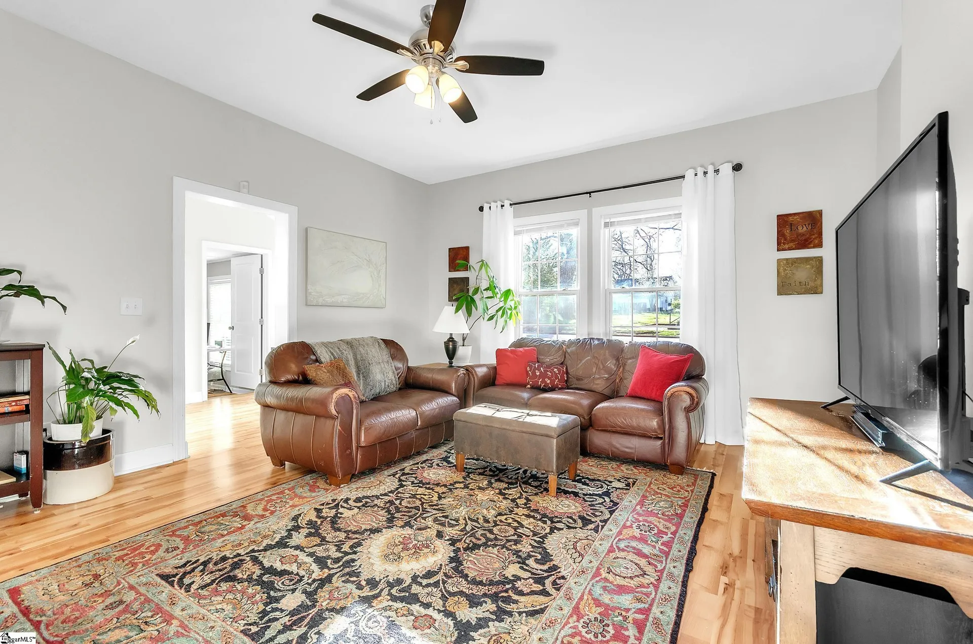 Property image 4 at 9 N Ymca Street, Greenville, SC 29611