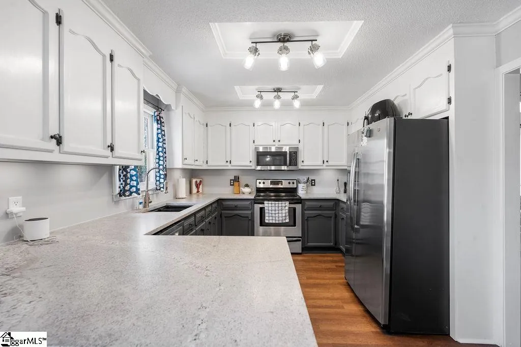Property image 3 at 103 Cedar Court, Greenville, SC 29607