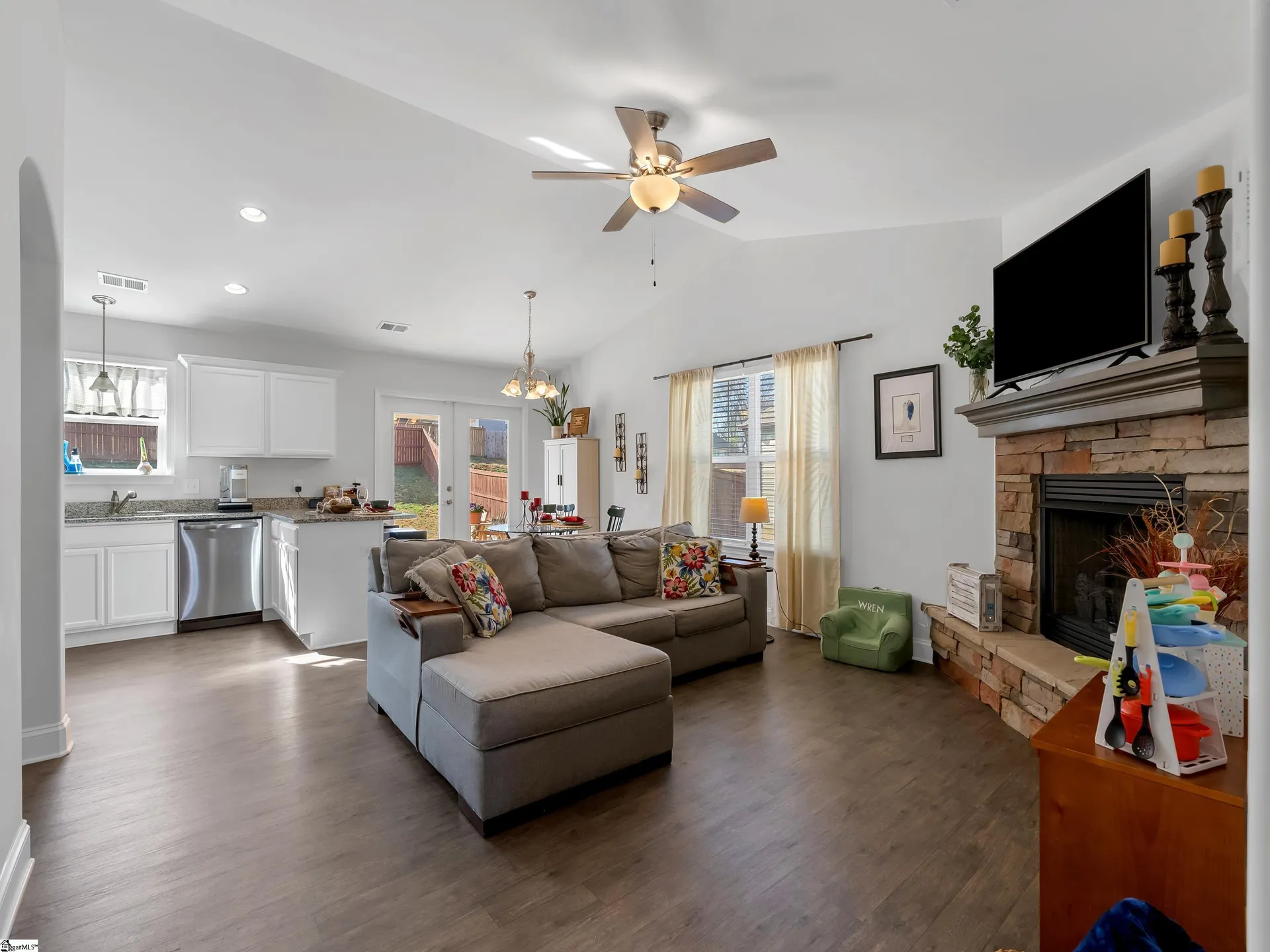 Property image 4 at 16 Forest Ridge Way, Greenville, SC 29617