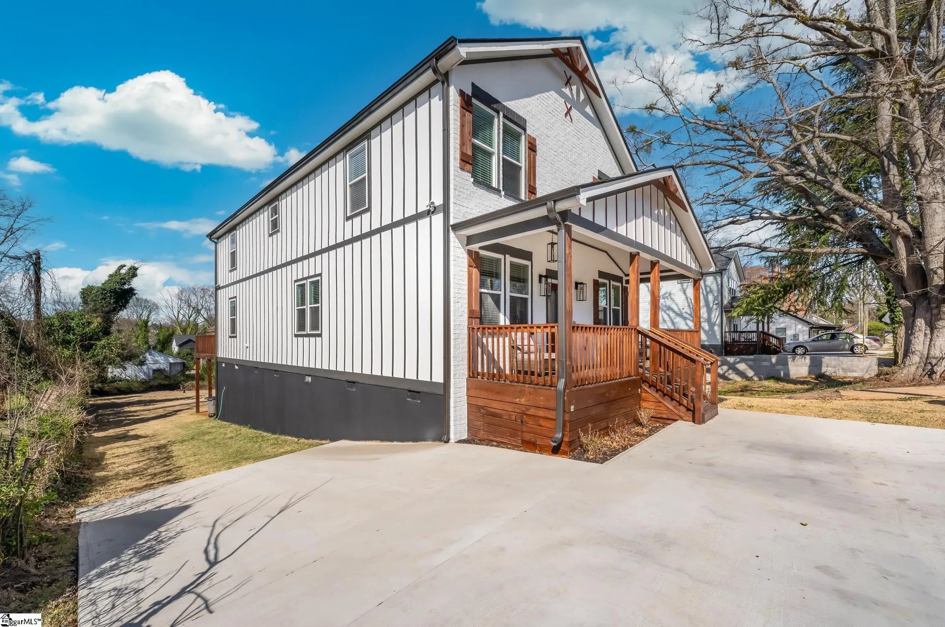 Property image 2 at 105 Sterling Street, Greenville, SC 29601
