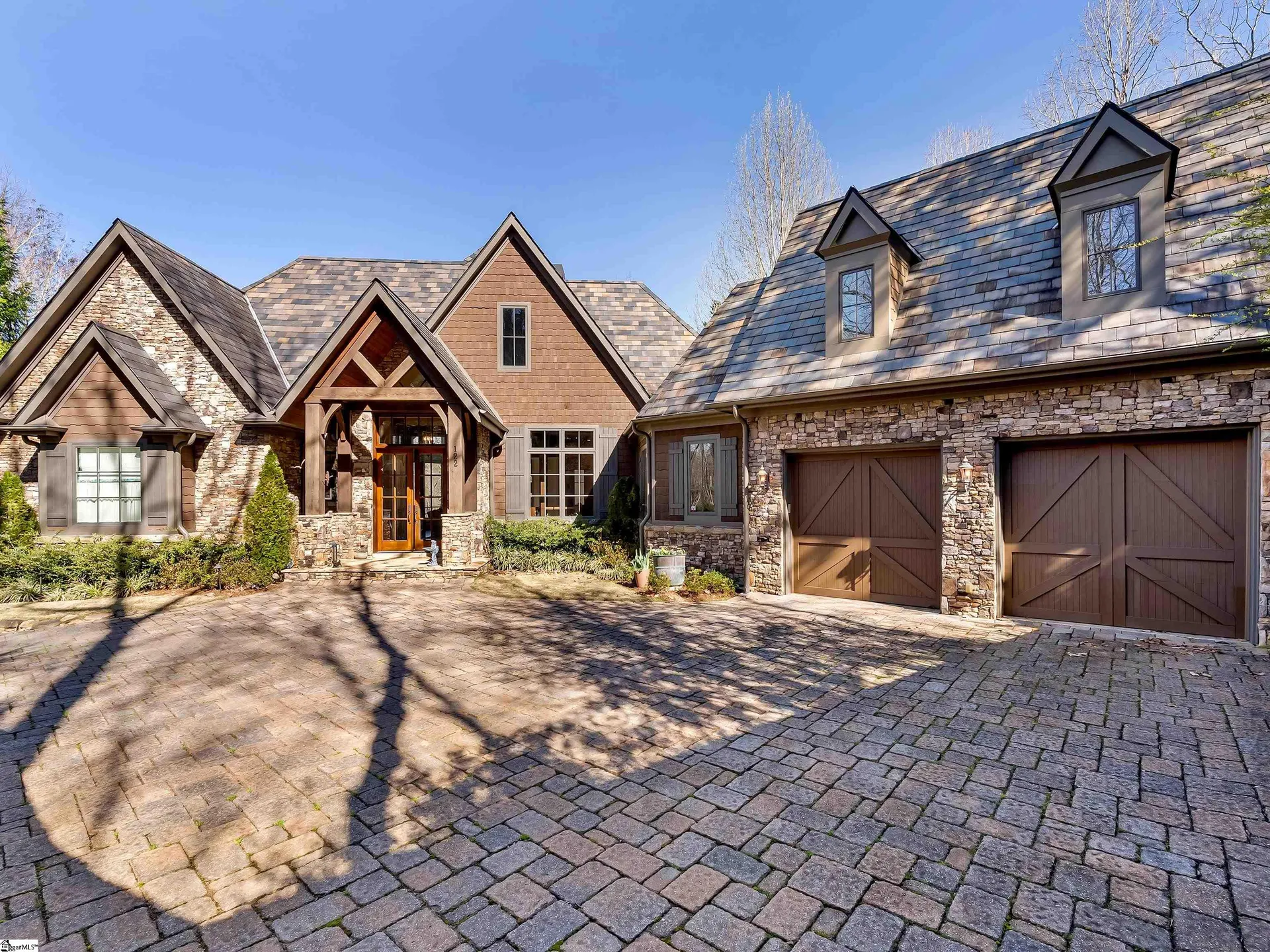 122 Duck Hawk Way