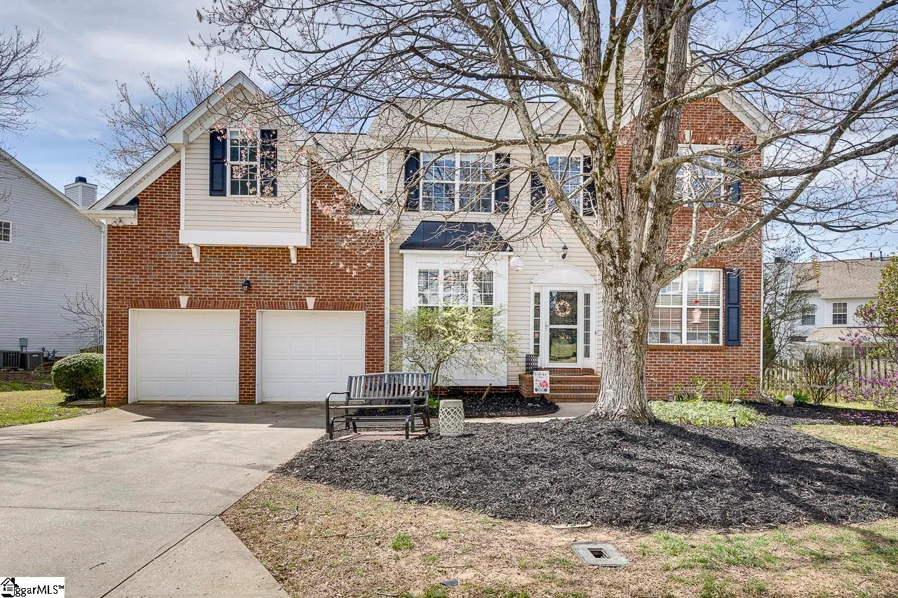 4 Shadowrock Court