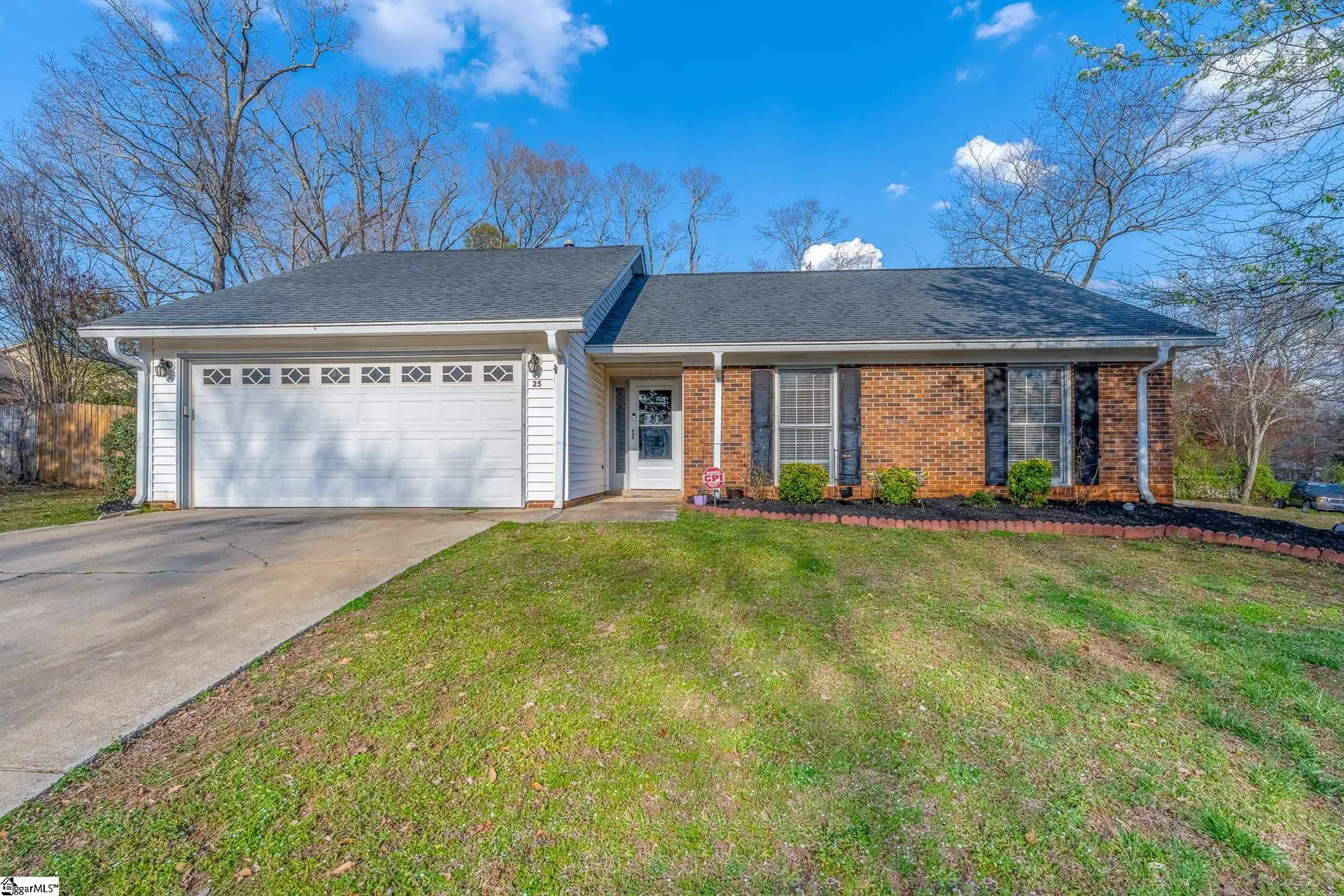 Property image 2 at 25 Chinaberry Lane, Simpsonville, SC 29680