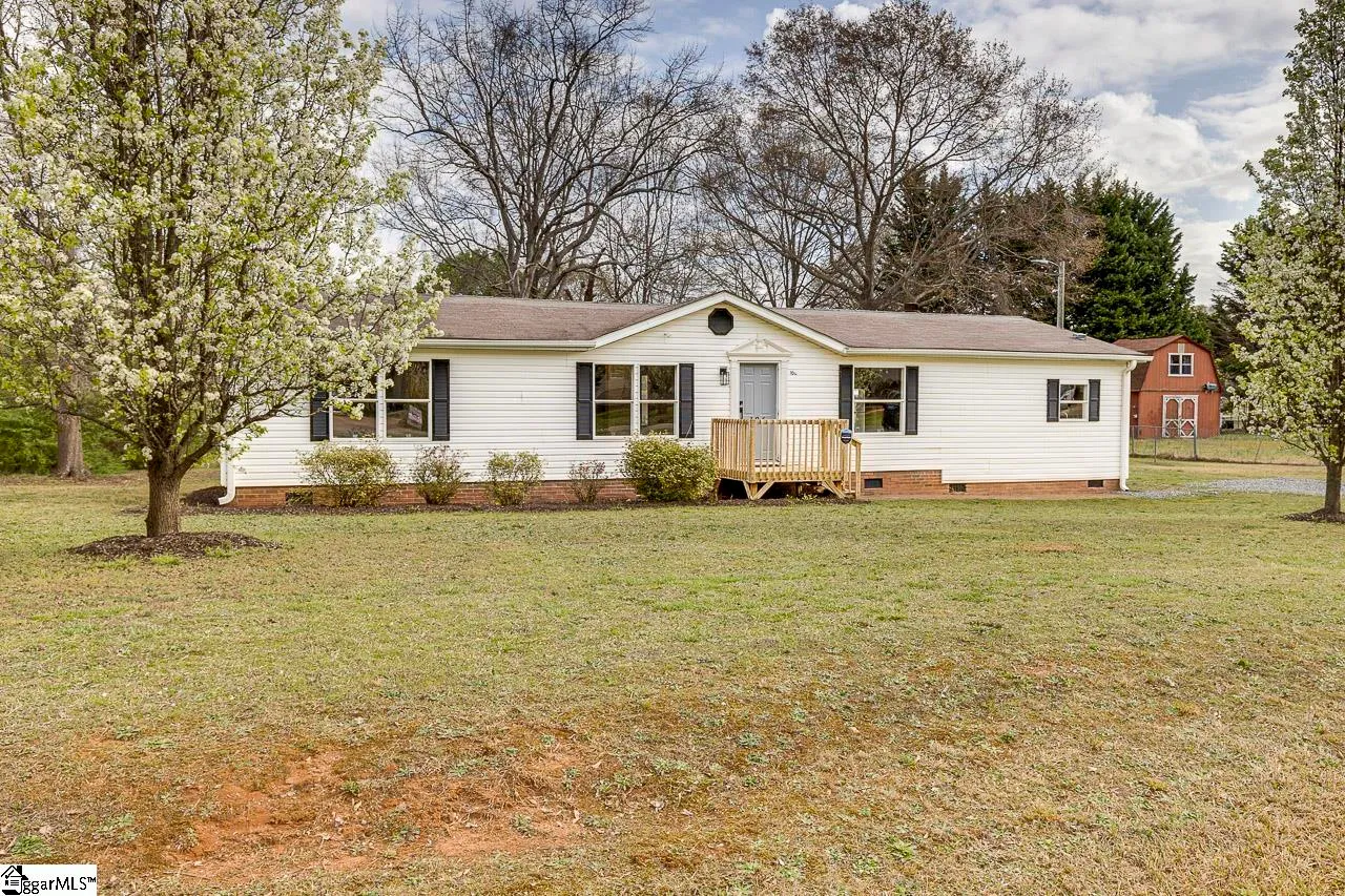 Property image 2 at 106 Oldfield Circle, Williamston, SC 29697