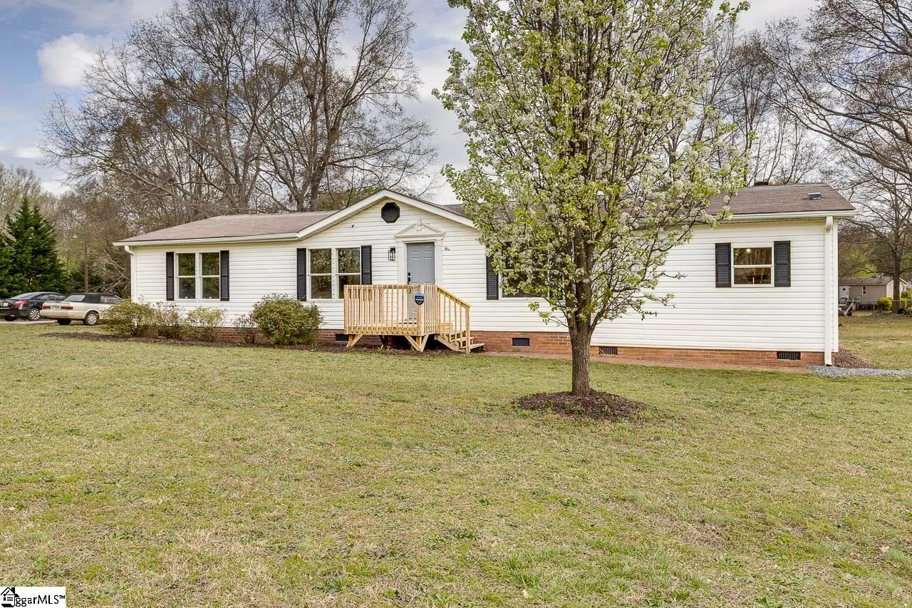Property image 3 at 106 Oldfield Circle, Williamston, SC 29697