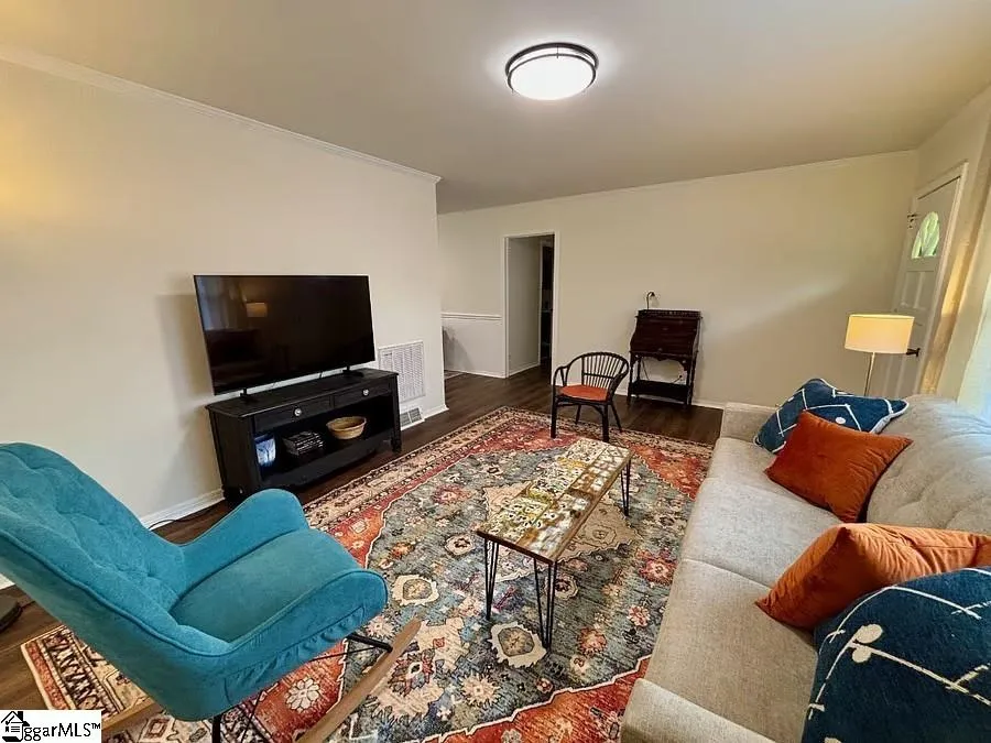 Property image 4 at 10 Yeoman Street, Greenville, SC 29605