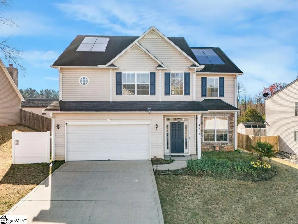 Property image 2 at 213 Worcester Lane, Easley, SC 29642