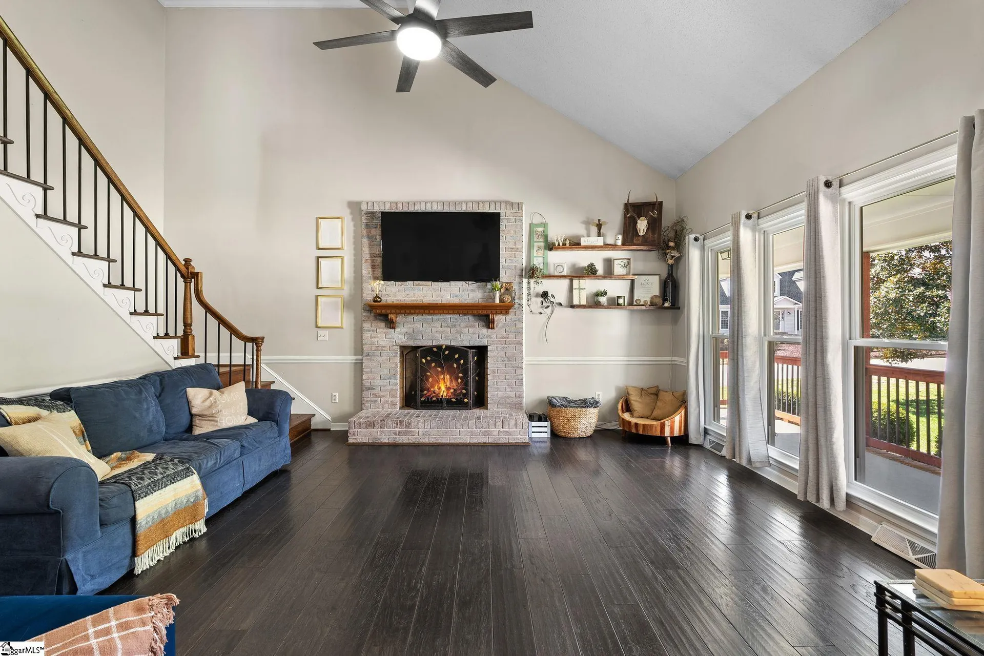Property image 2 at 2 Middlecreek Way, Greenville, SC 29607