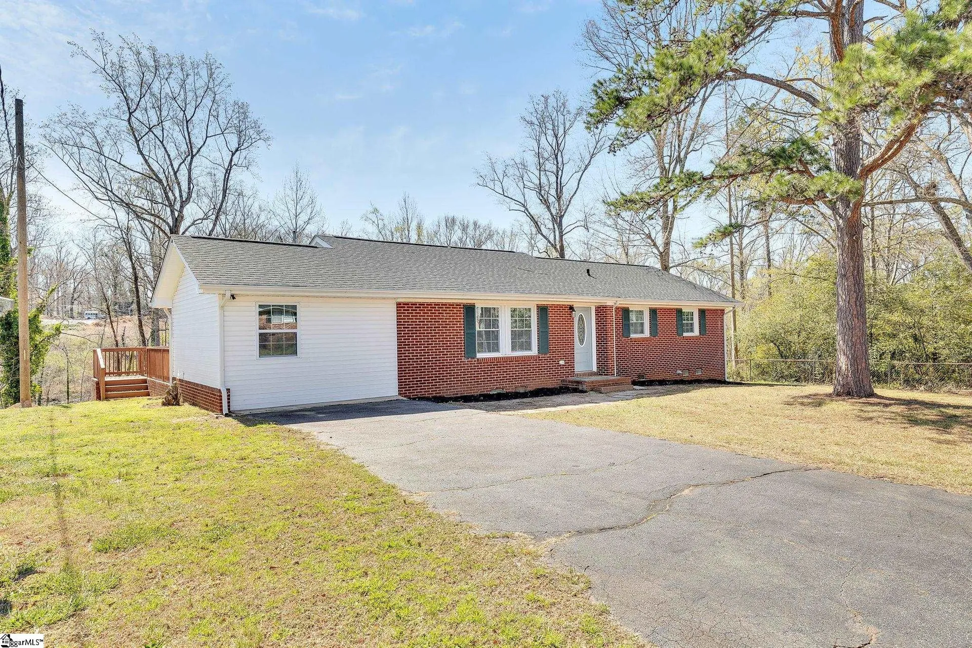 Property image 2 at 197 Stribling Circle, Spartanburg, SC 29301