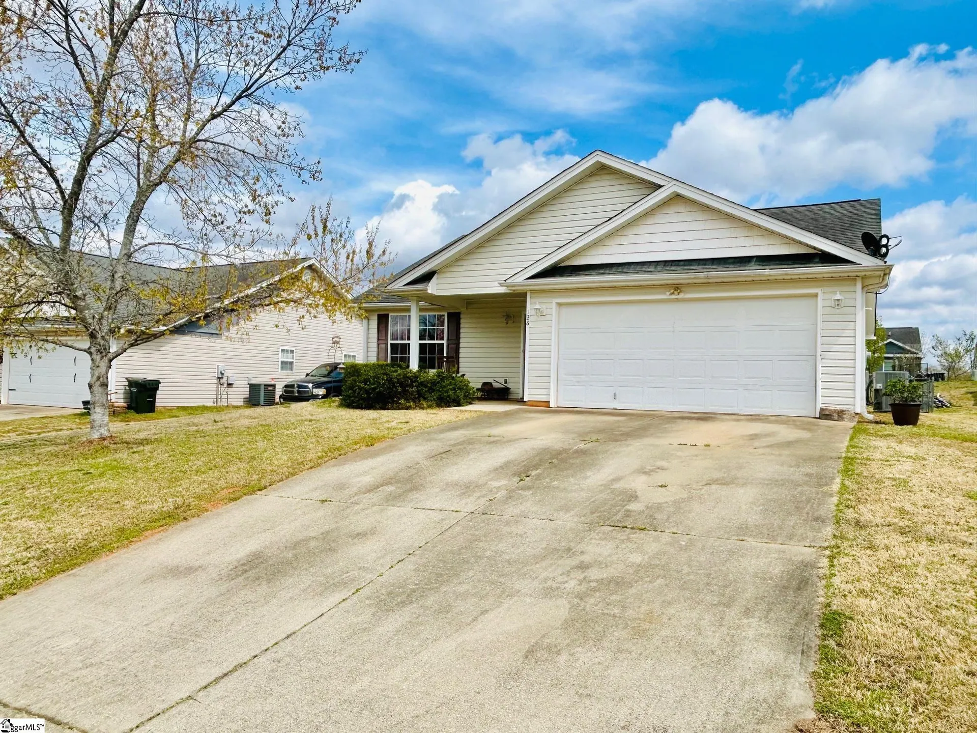 Property image 2 at 128 Flint Lane, Greer, SC 29651-6401