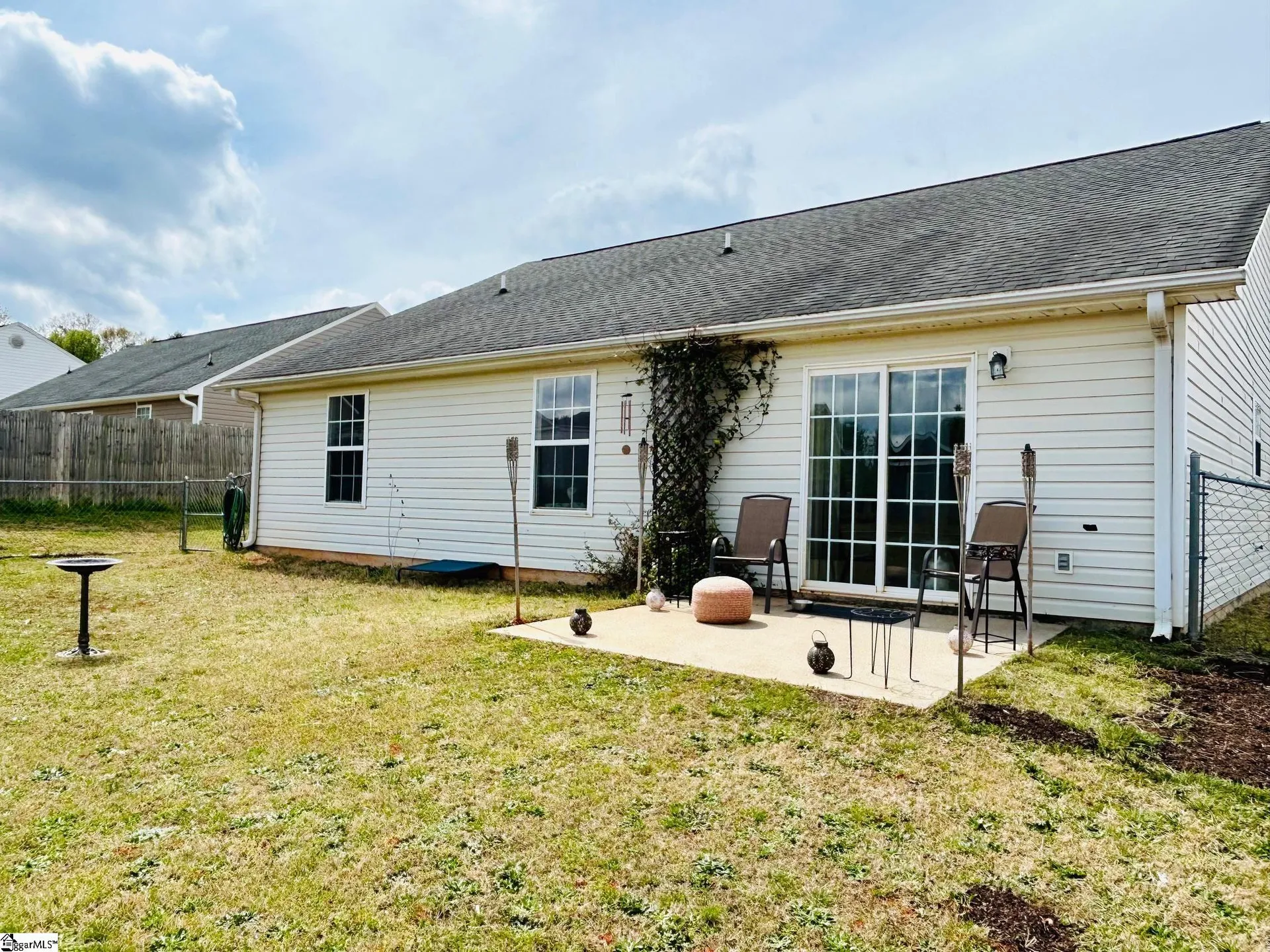 Property image 3 at 128 Flint Lane, Greer, SC 29651-6401