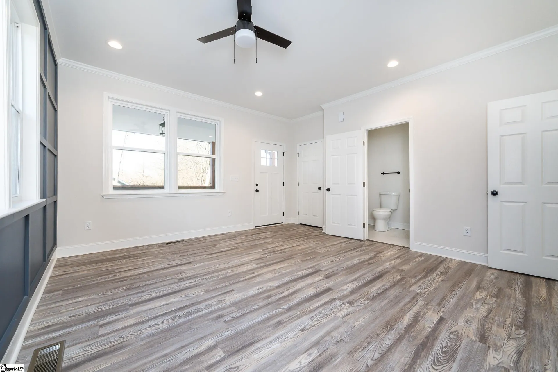 Property image 2 at 41 Woodlawn Avenue, Greenville, SC 29611