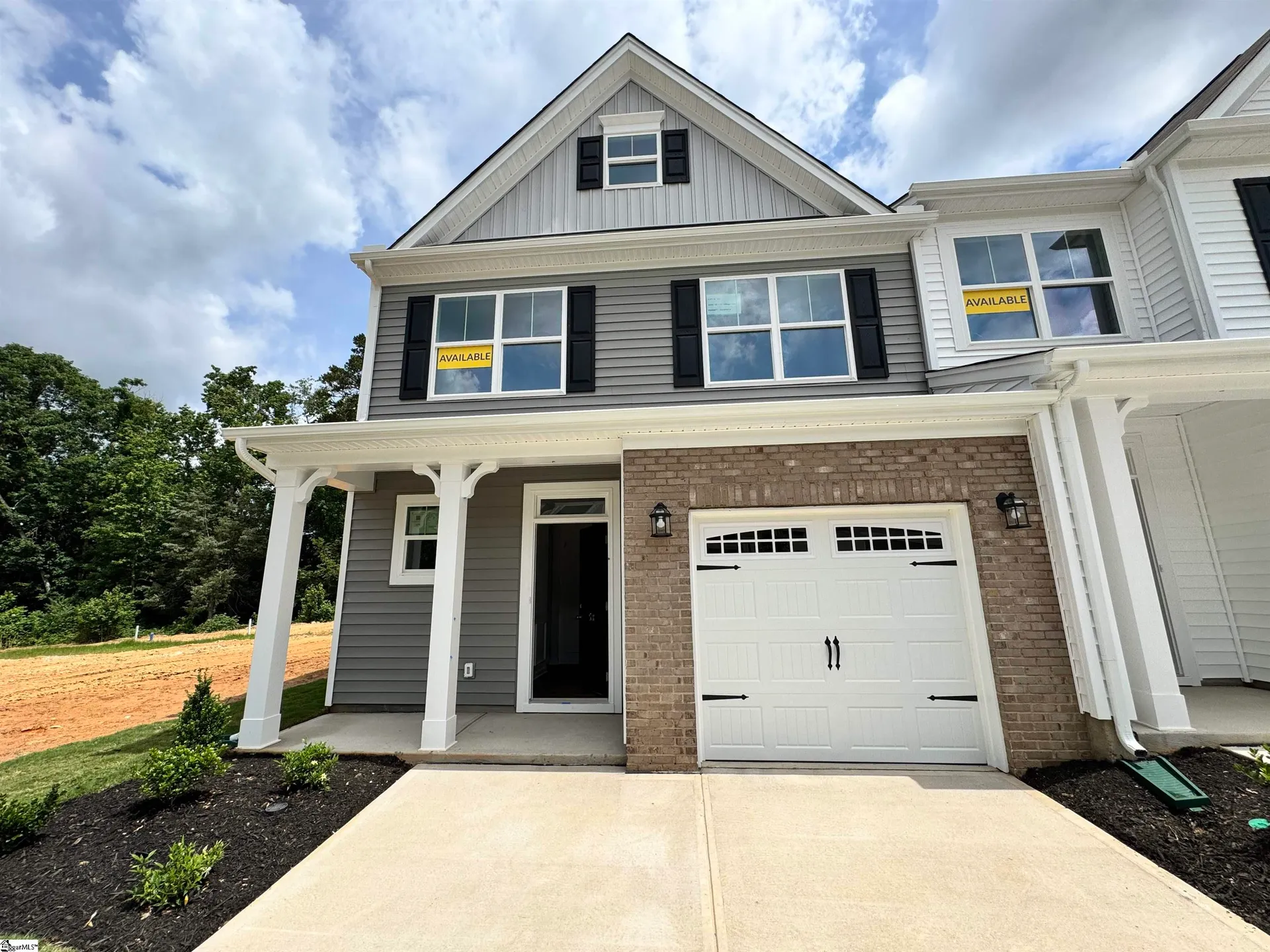 Fairview Village, Simpsonville Community