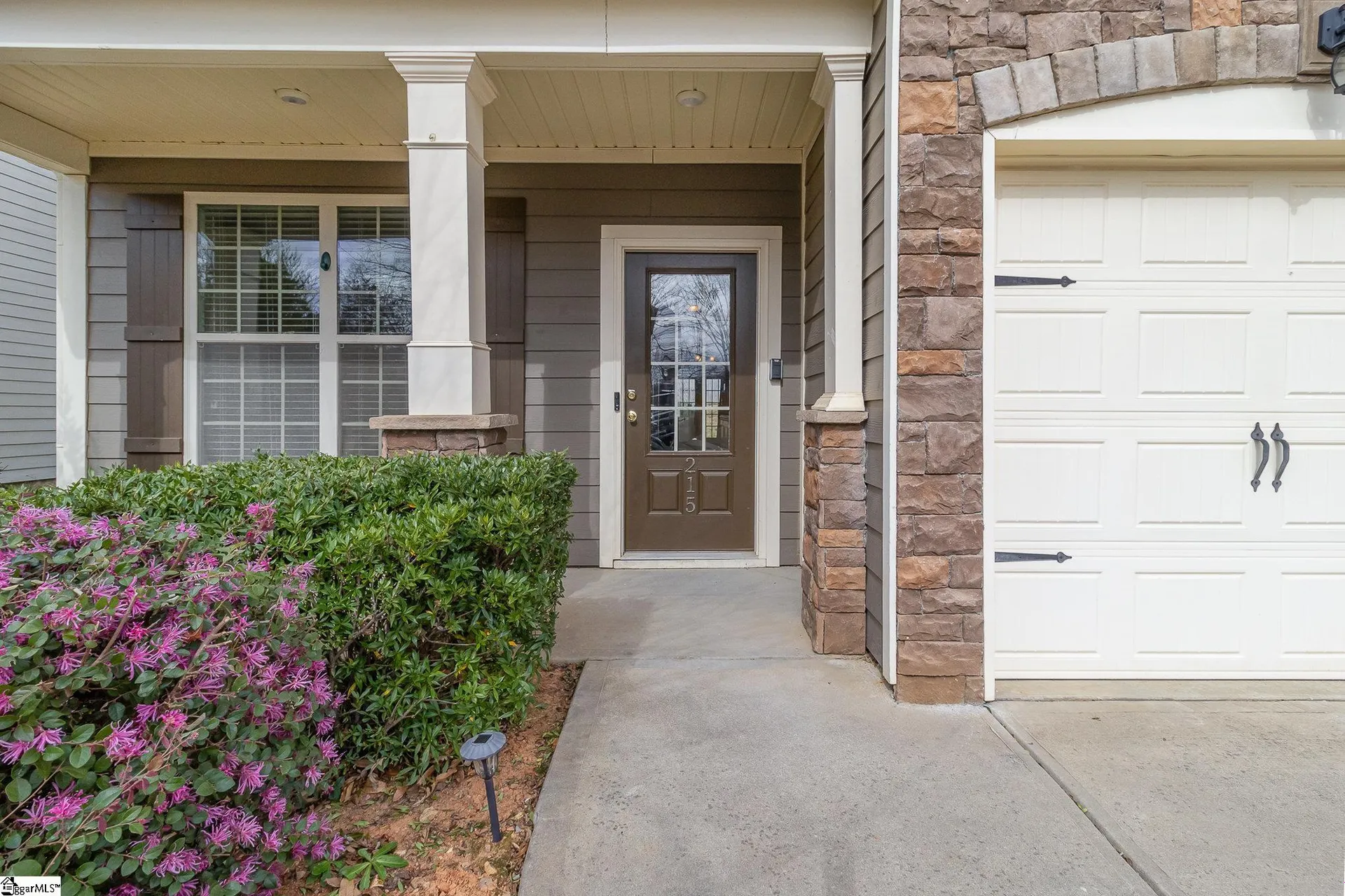 Property image 3 at 215 Redmont Court, Simpsonville, SC 29680