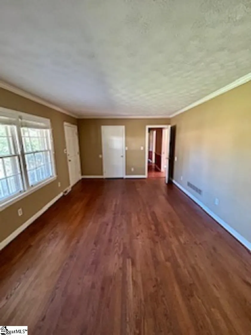 Property image 3 at 300 Hermitage Road, Greenville, SC 29615