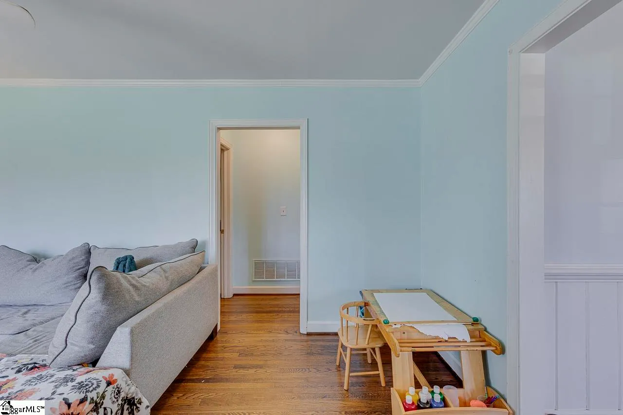 Property image 3 at 15 Conway Drive, Greenville, SC 29615