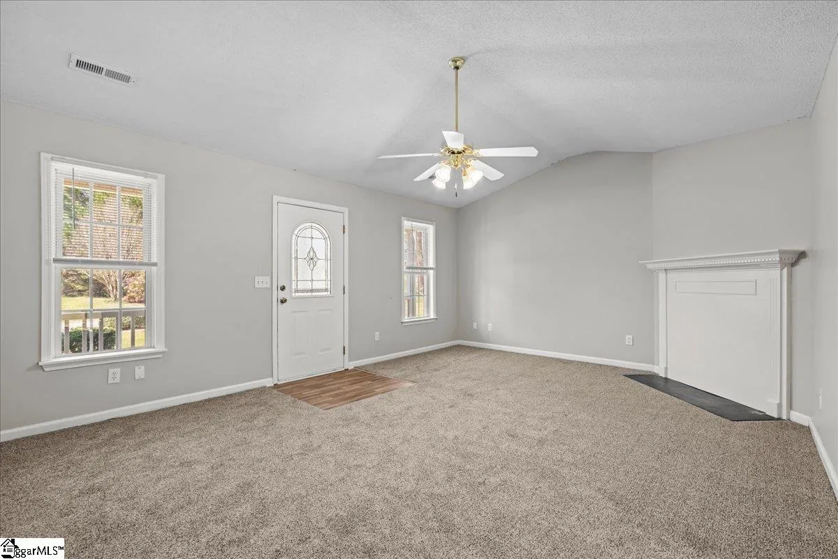 Property image 4 at 309 Golden Leaf Lane, Simpsonville, SC 29681