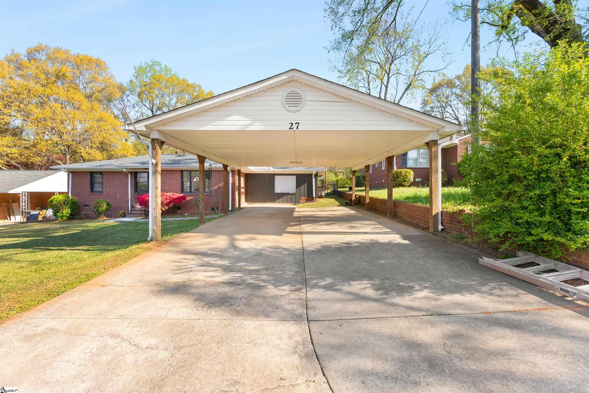 Property image 4 at 27 Butternut Drive, Greenville, SC 29605
