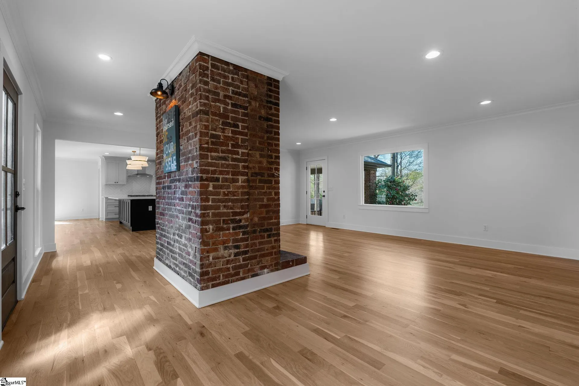Property image 4 at 410 Cherokee Drive, Greenville, SC 29615