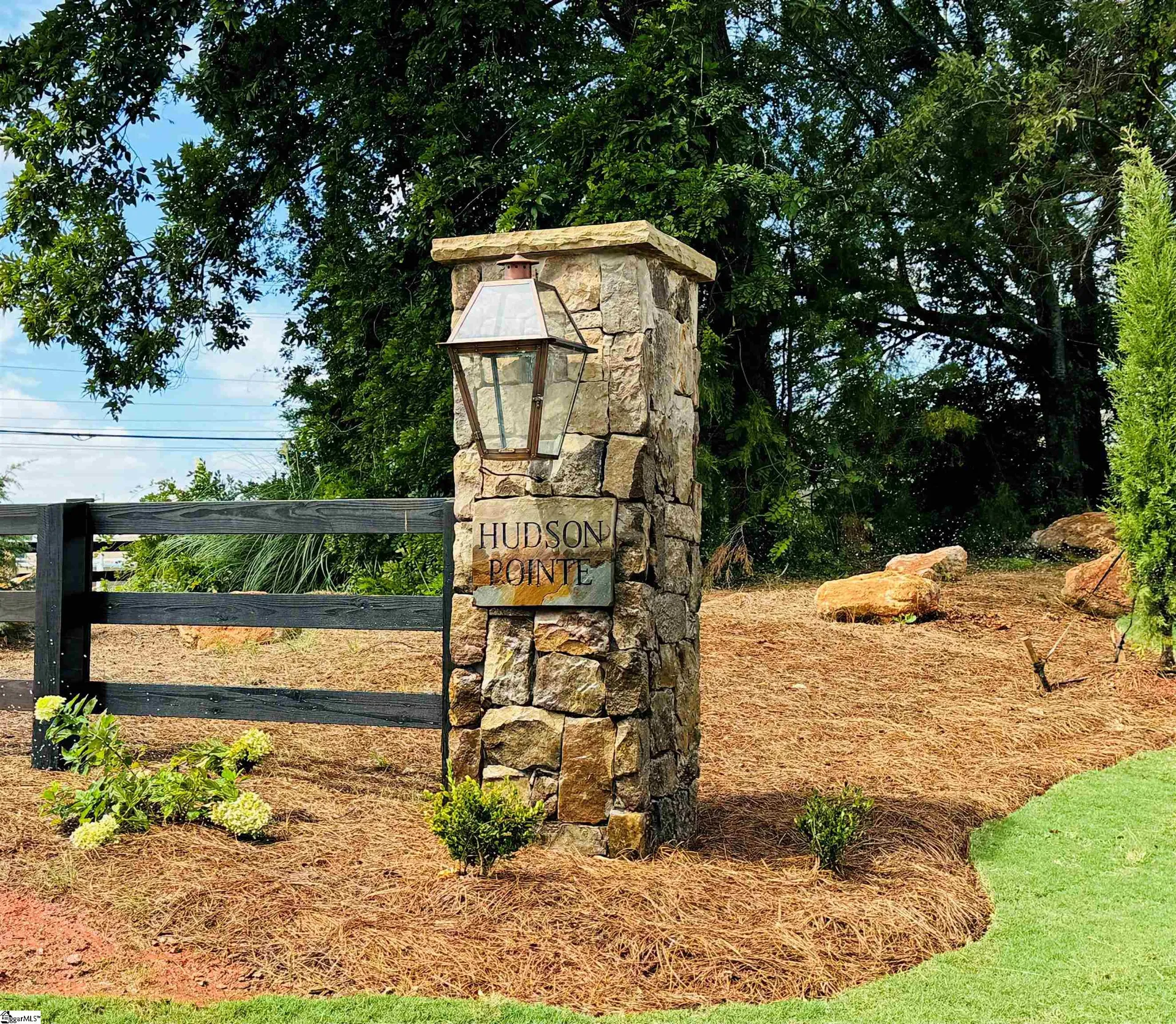 Property image 2 at 217 Redland Way, Greenville, SC 29615