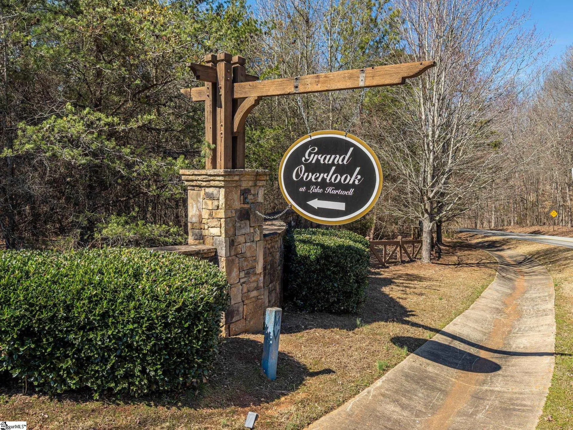 Lake Hartwell, Seneca Community