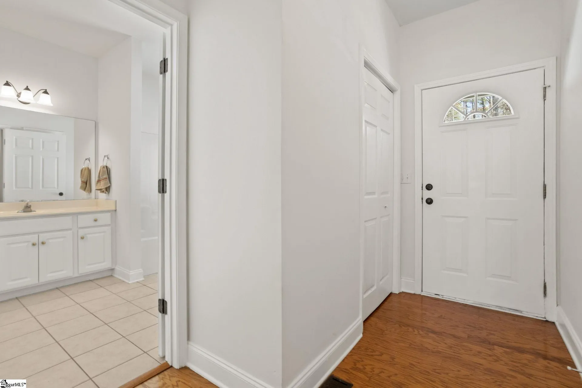 Property image 5 at 210 E Waters Edge Lane, West Union, SC 29696