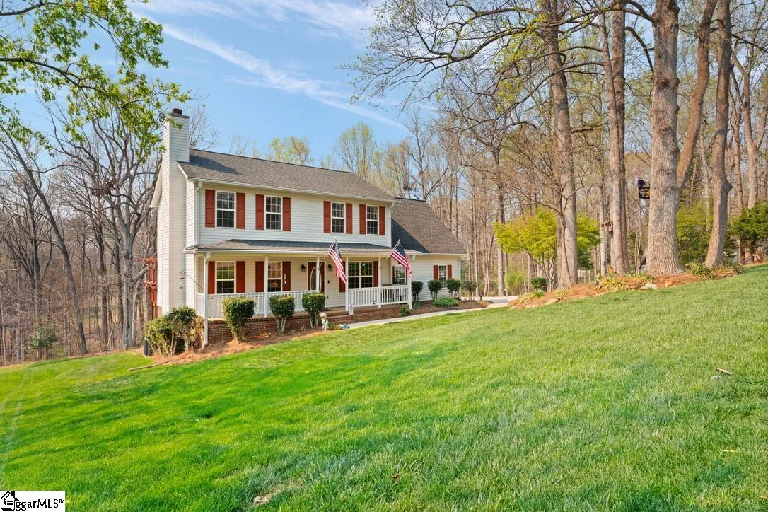 Country Club Estates, Greer Community