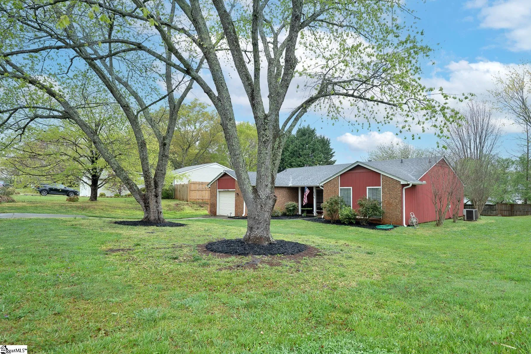Property image 2 at 114 Woodstock Lane, Greer, SC 29650