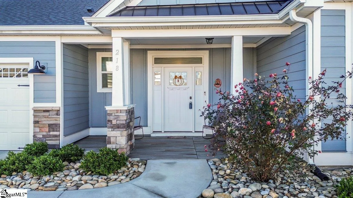 Property image 2 at 218 Lincoln Hill Road, Taylors, SC 29687