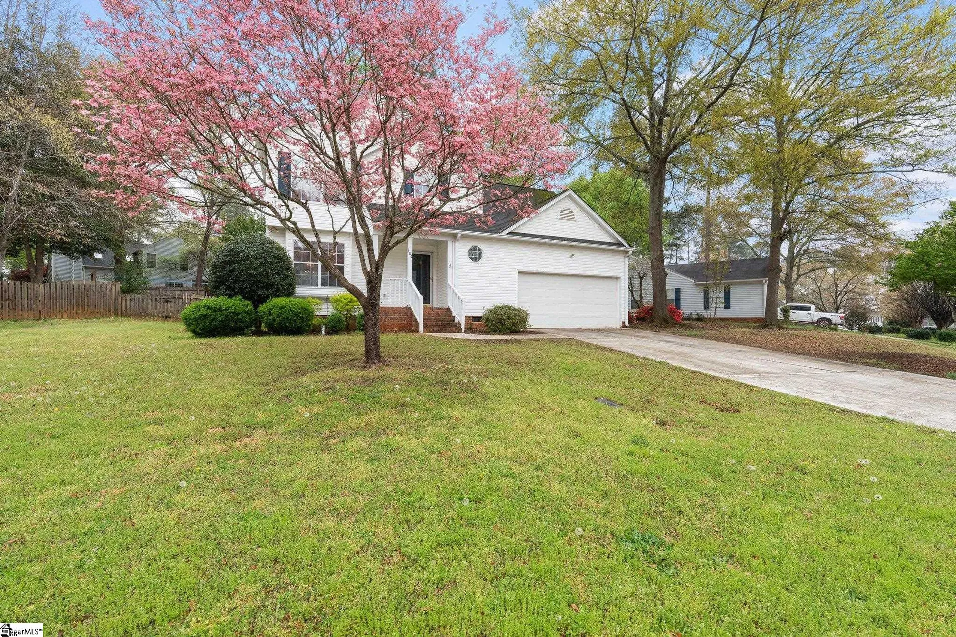 Property image 2 at 104 Loden Court, Simpsonville, SC 29681