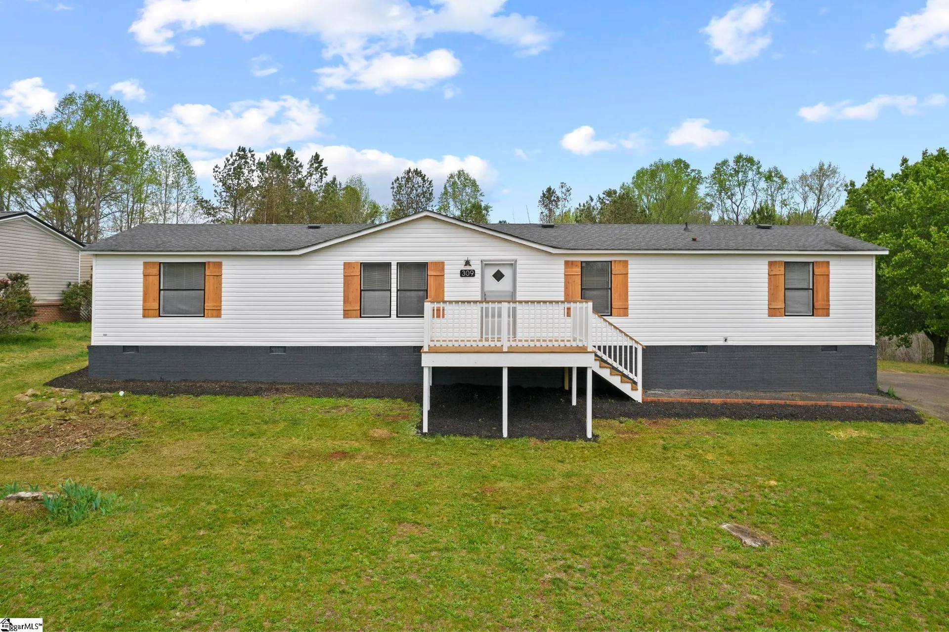 Property image 2 at 309 Grassland Lane, Fountain Inn, SC 29644