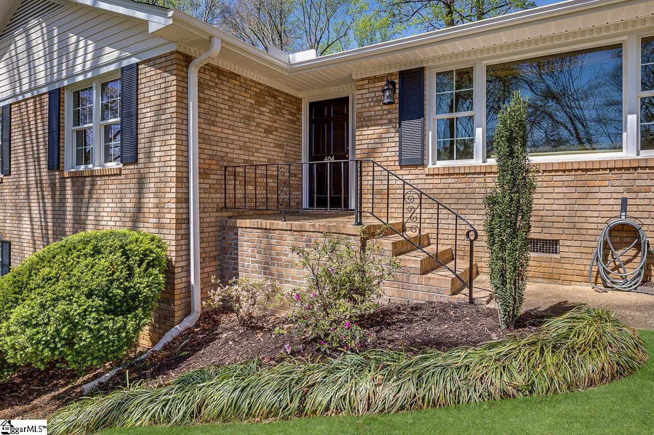 Property image 4 at 404 Holly Road, Taylors, SC 29687