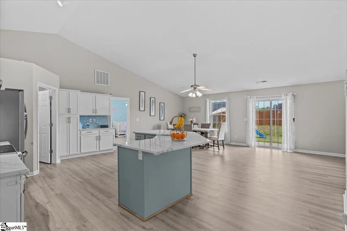 Property image 2 at 22 Kavanagh Court, Greenville, SC 29611
