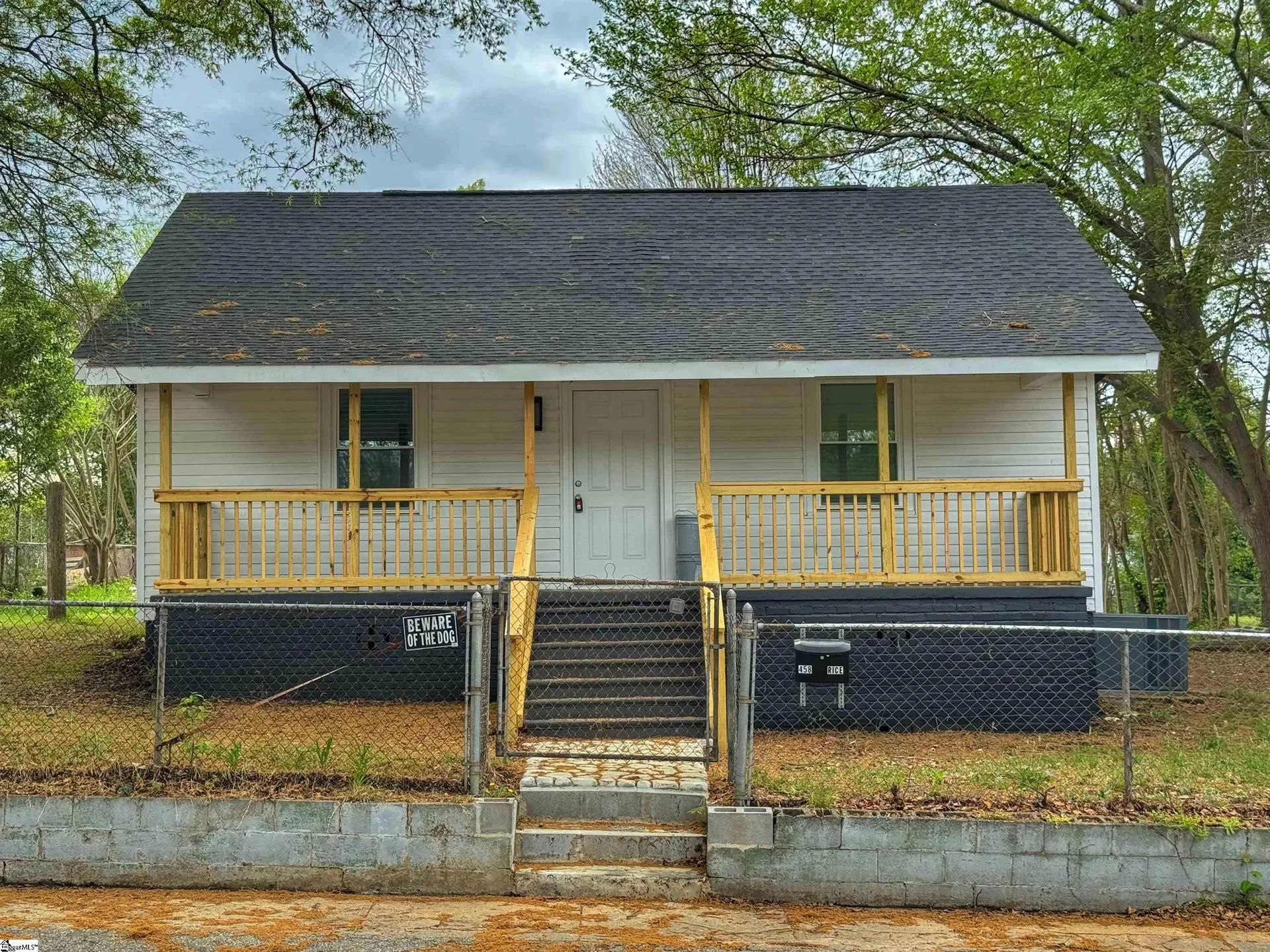 458 Buncombe Street