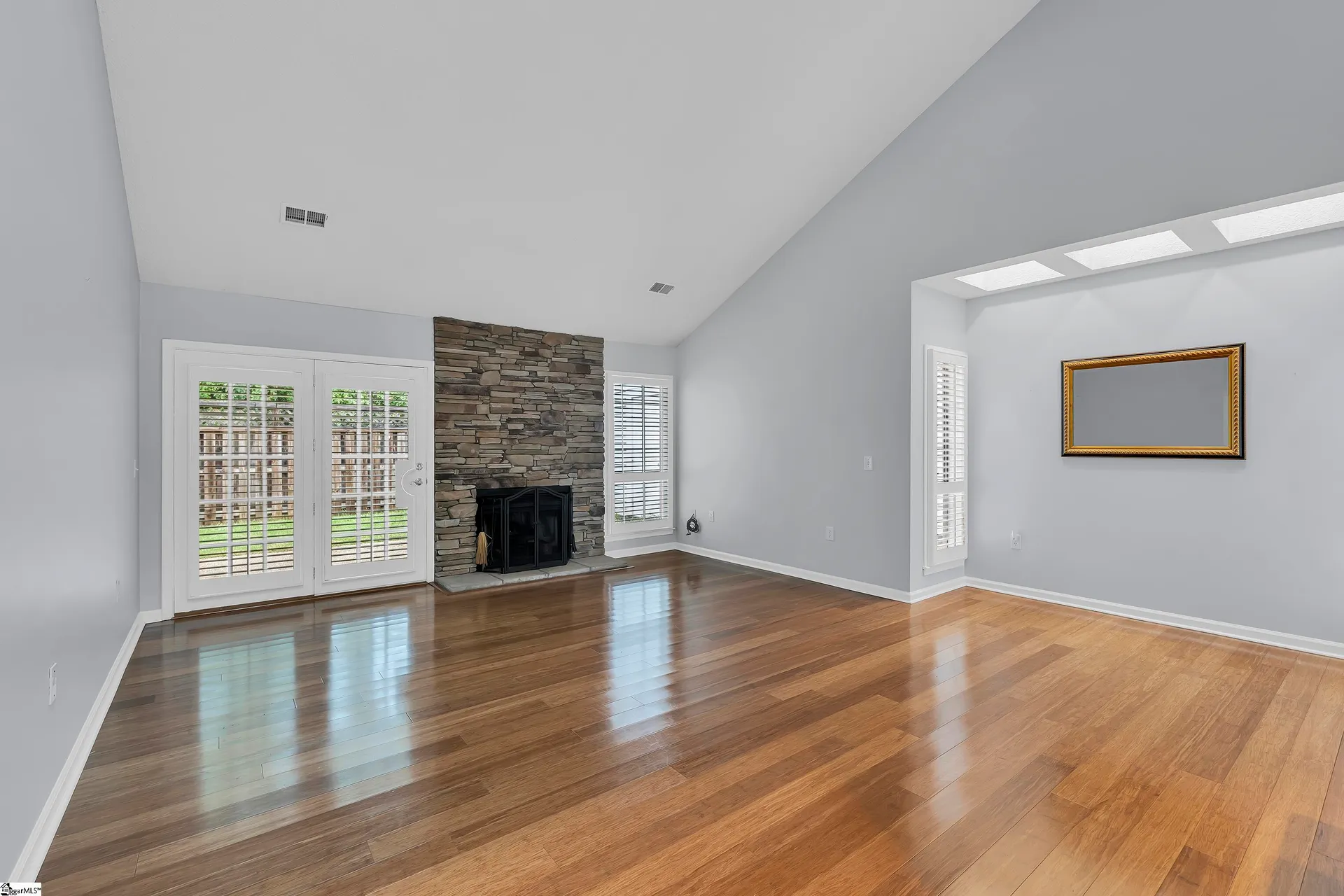 Property image 2 at 90 Forest Lake Drive, Simpsonville, SC 29681